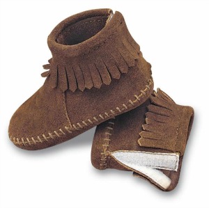 VELCRO BACK FLAP BOOTIE the perfect first bootie for little ones. 