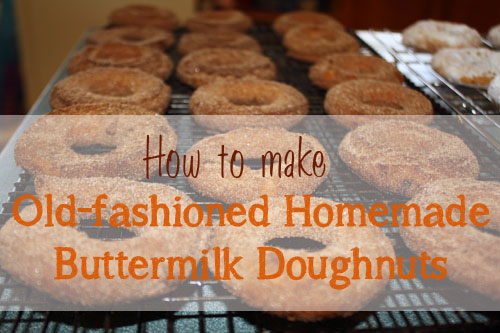 How to make old-fashioned homemade doughnuts! #recipes #fall #breakfast #doughnuts #Michigan 