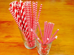 Straws make any party more fun and they are a nice extra detail touch that your guests will appreciate. They also add a pop of color in a dynamic way. #Entertaining 