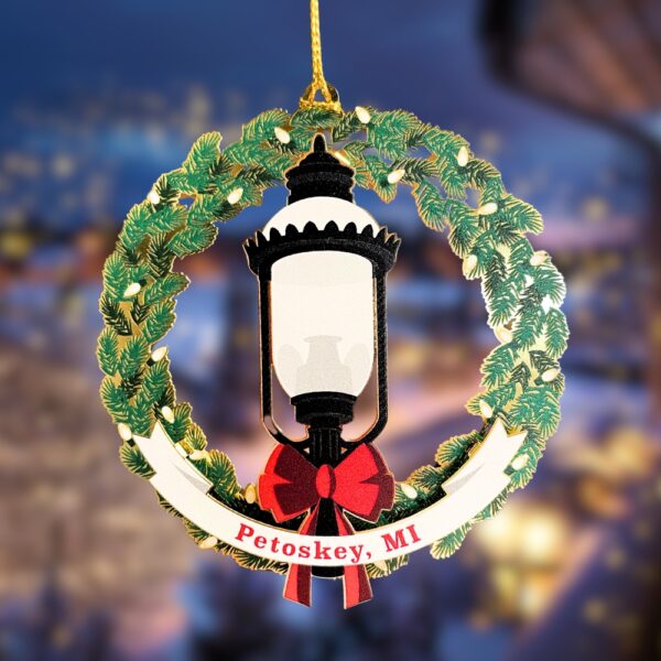 Petoskey Gaslight Wreath Ornament Updated picture